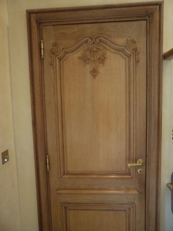 Porte intÃ©rieure sculptÃ©e - Emard-Bois-Menuisier-Escalier